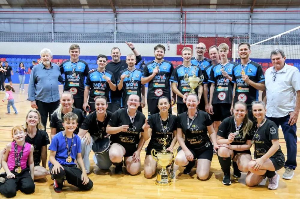 Finais emocionantes definem os campeões do Voleibol Municipal 2026