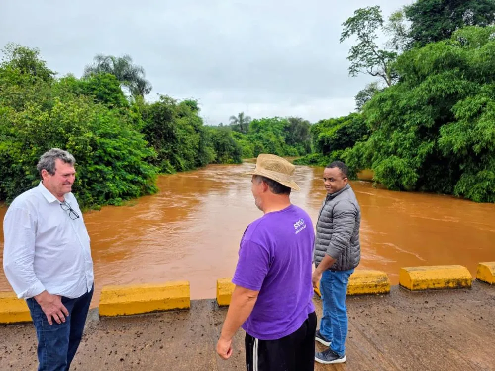 Prefeitura acompanha elevação do nível do Rio Arroio Guaçu em Nova Santa Rosa