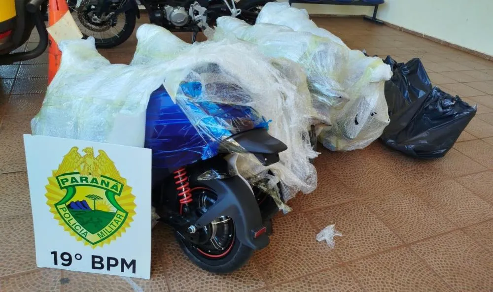Polícia apreende quatro bicicletas elétricas durante abordagem em Guaíra