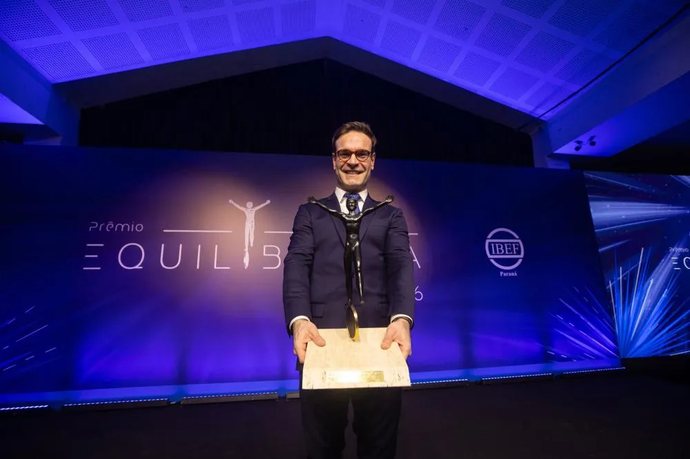 Diretor da C.Vale recebe Prêmio Equilibrista 2026