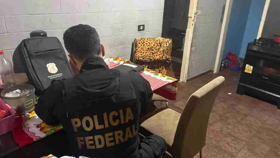Vales-combustível em troca de votos são alvo de investigação no Oeste do Paraná