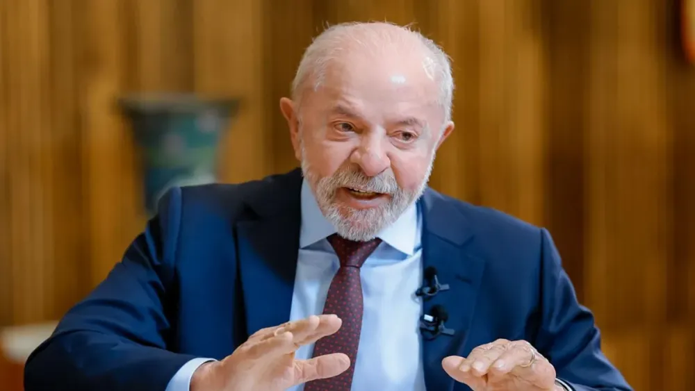 Por pacificação, Lula planeja acenos a governadores de direita