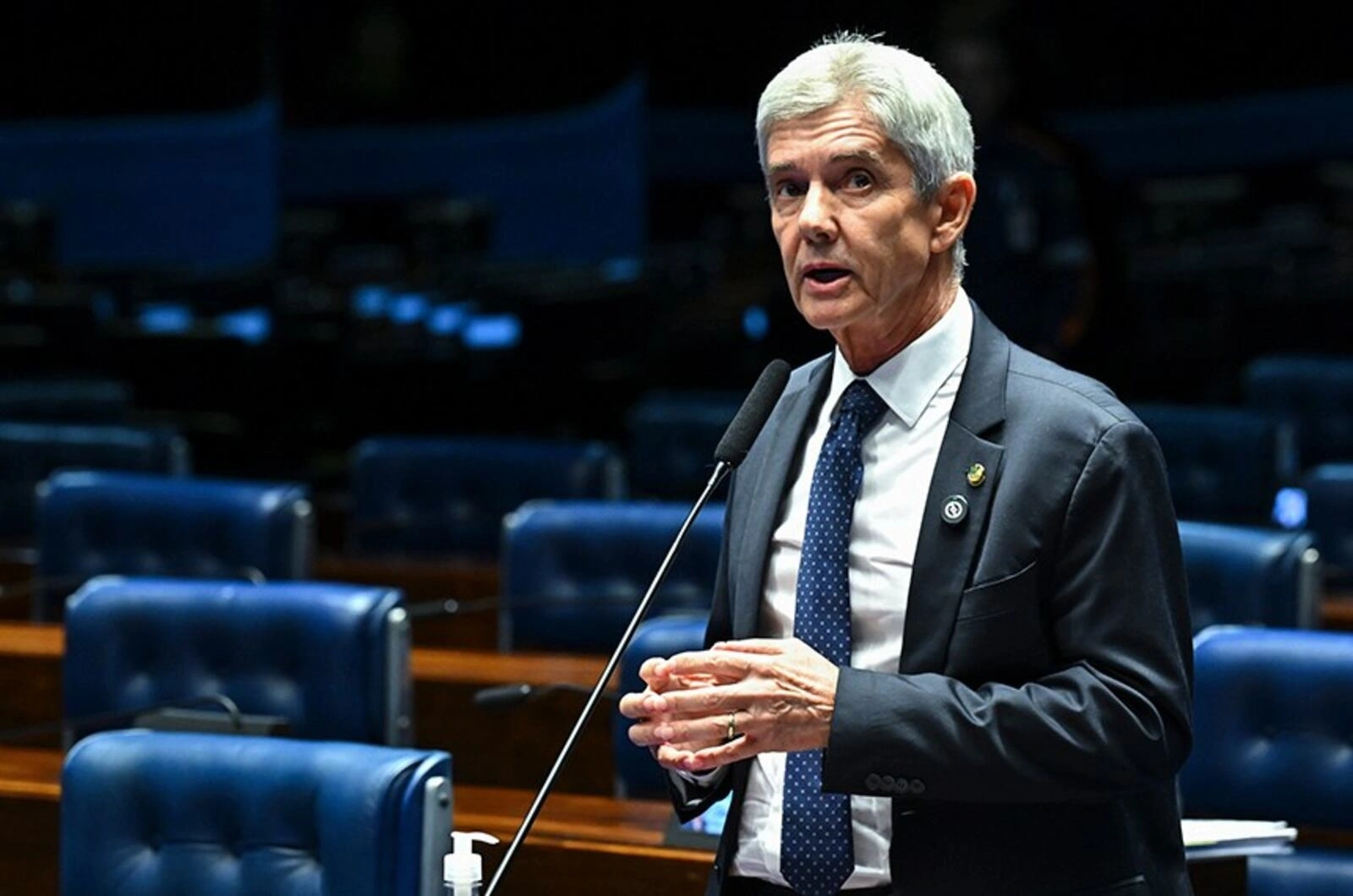 Senado aprova PEC que garante pontos de descanso para motoristas e pro&iacute;be multas em vias sem estrutura