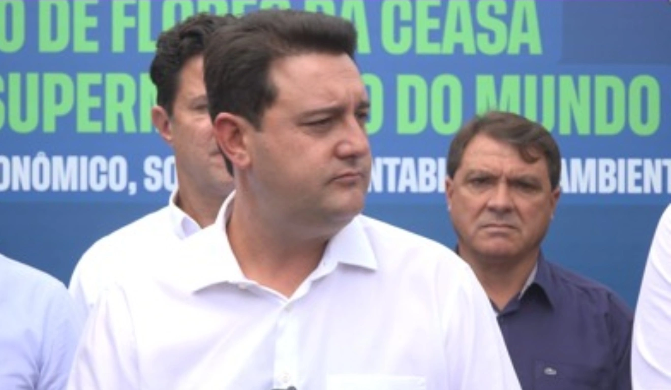 Ratinho Jr nega ser "&aacute;rbitro" do PSD e diz que sa&iacute;da de Greca n&atilde;o seria trai&ccedil;&atilde;o