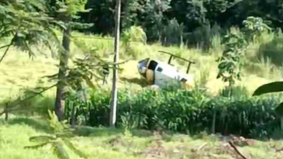 Helic&oacute;ptero da Pol&iacute;cia Militar cai durante persegui&ccedil;&atilde;o na BR-277; policiais n&atilde;o se feriram