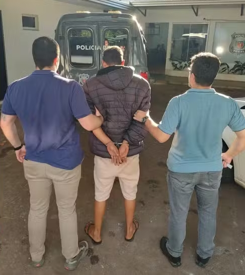 Homem &eacute; preso acusado de estuprar crian&ccedil;a de 7 anos e incendiar casa da v&iacute;tima, no PR