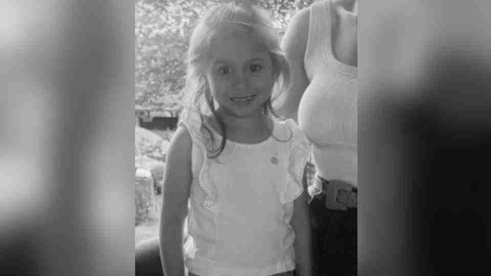 Morre menina de 4 anos que estava no carro que caiu no Rio Toledo