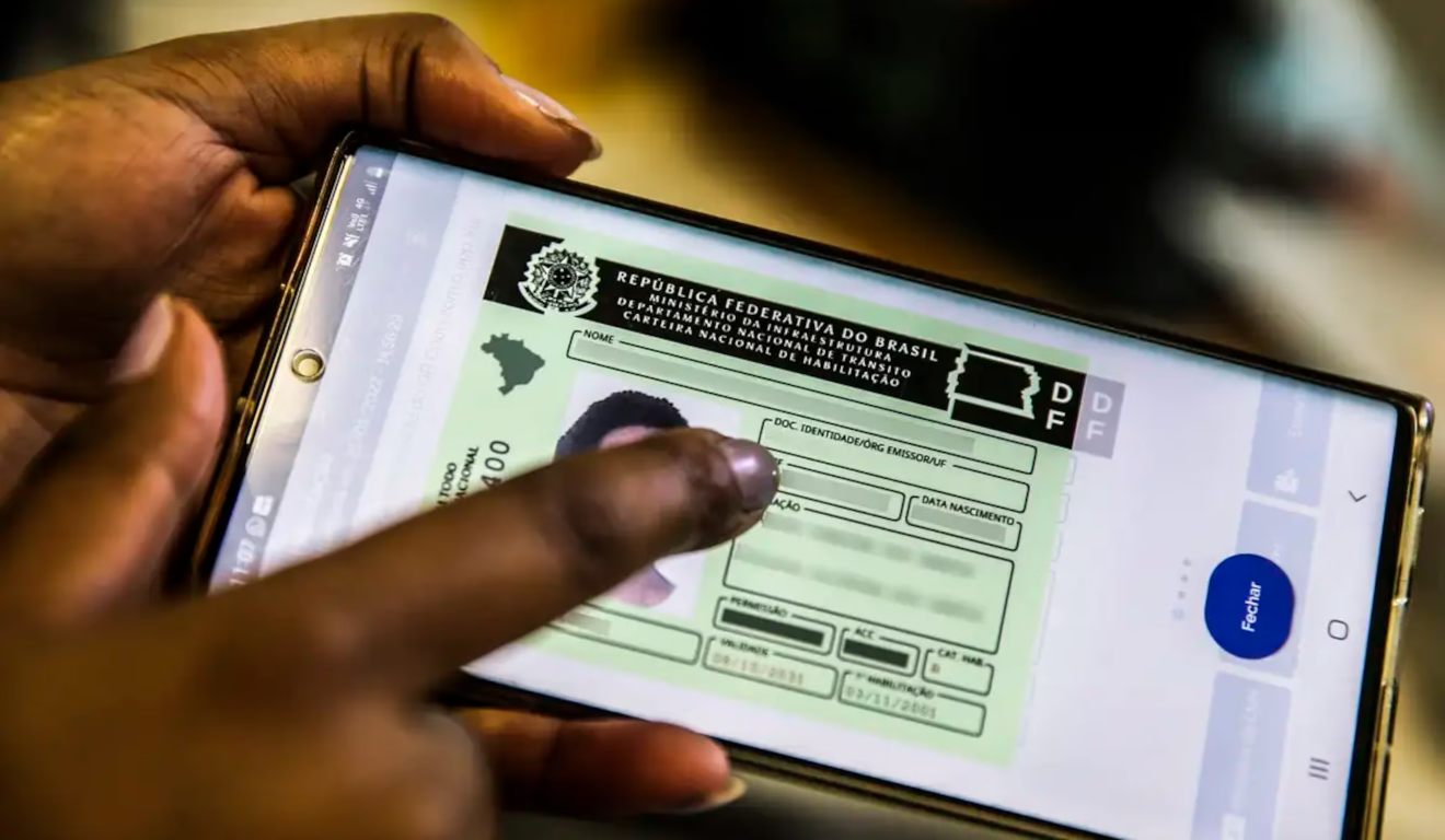 Governo lan&ccedil;a aplicativo com aulas gratuitas para CNH