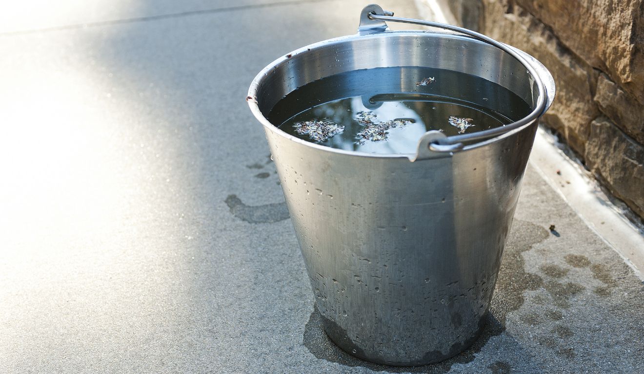 Beb&ecirc; de um ano e meio morre ao se afogar em balde no Paran&aacute;