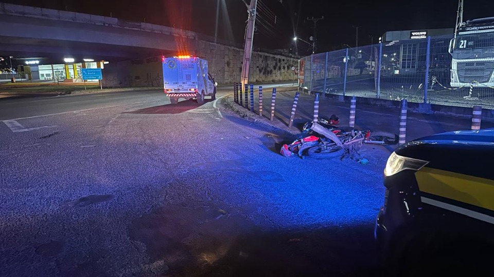 Homem morre na v&eacute;spera do anivers&aacute;rio em acidente na BR-376, em Maring&aacute;