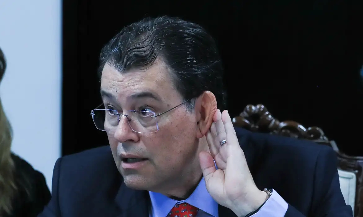 Senado adia de novo vota&ccedil;&atilde;o do PL que eleva taxa&ccedil;&atilde;o de bets e fintechs