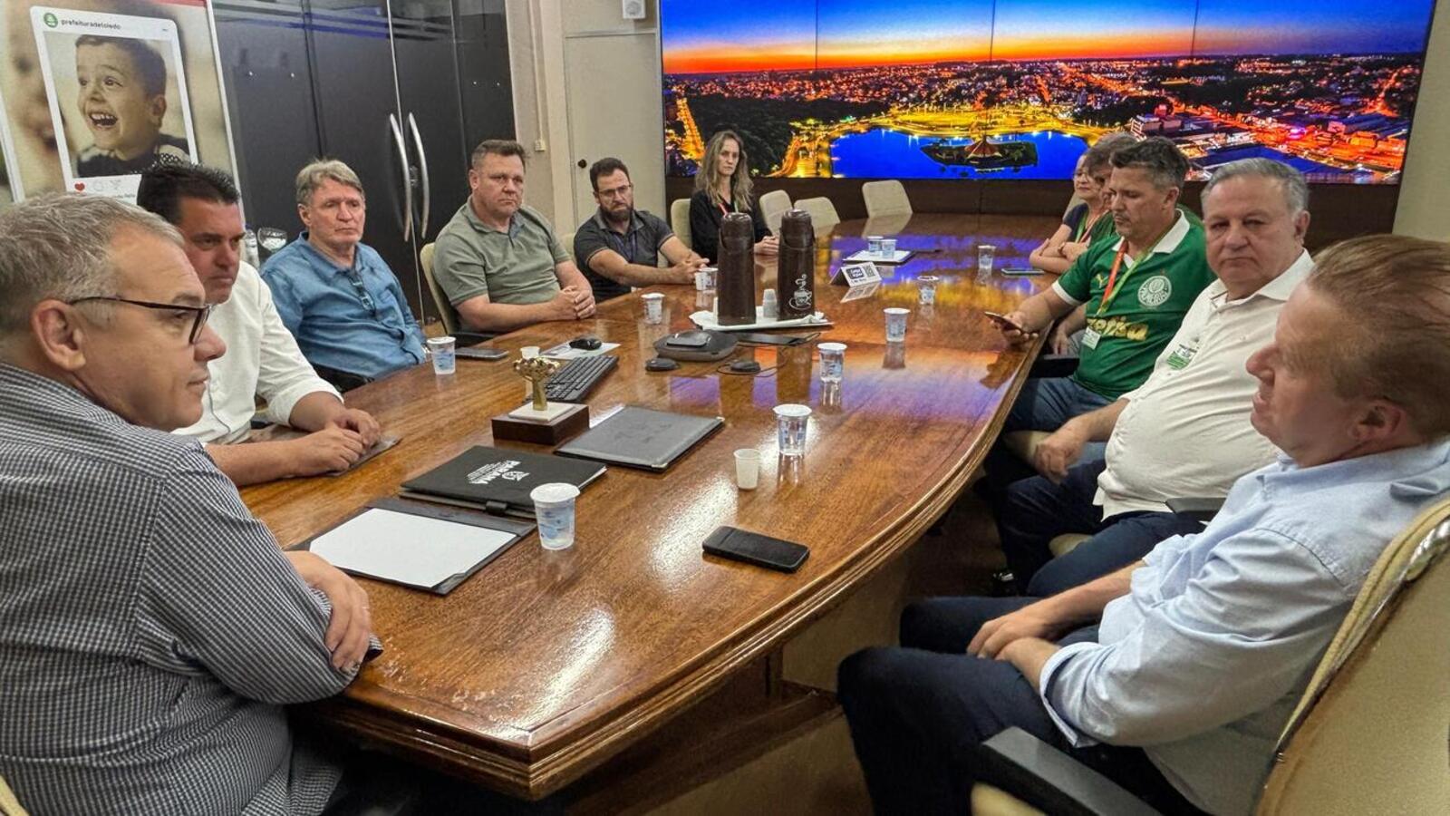 Toledo recebe recursos para implanta&ccedil;&atilde;o de pista de atletismo