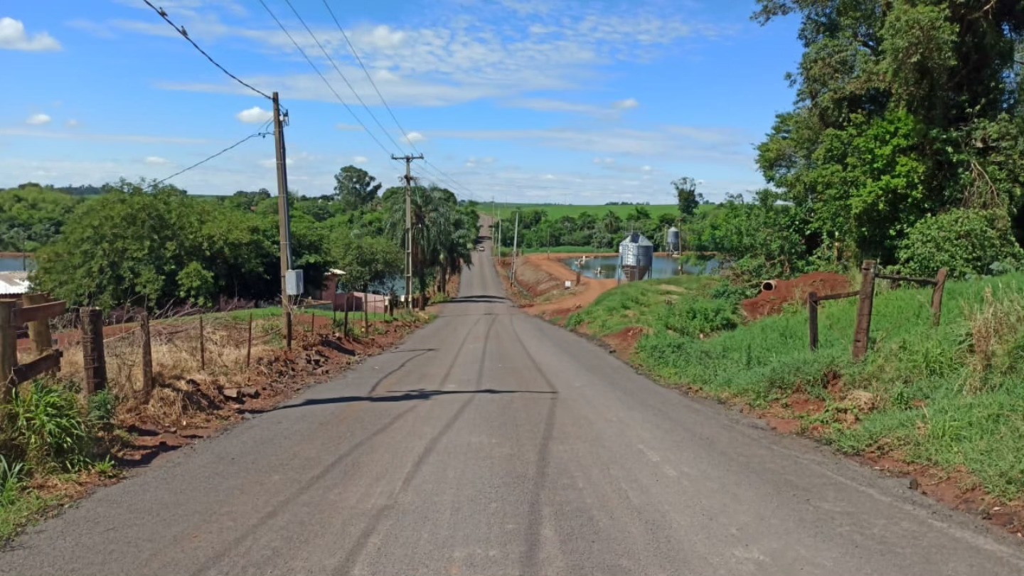Conclu&iacute;da a obra de pavimenta&ccedil;&atilde;o asf&aacute;ltica em trecho da Linha Sanga Vera