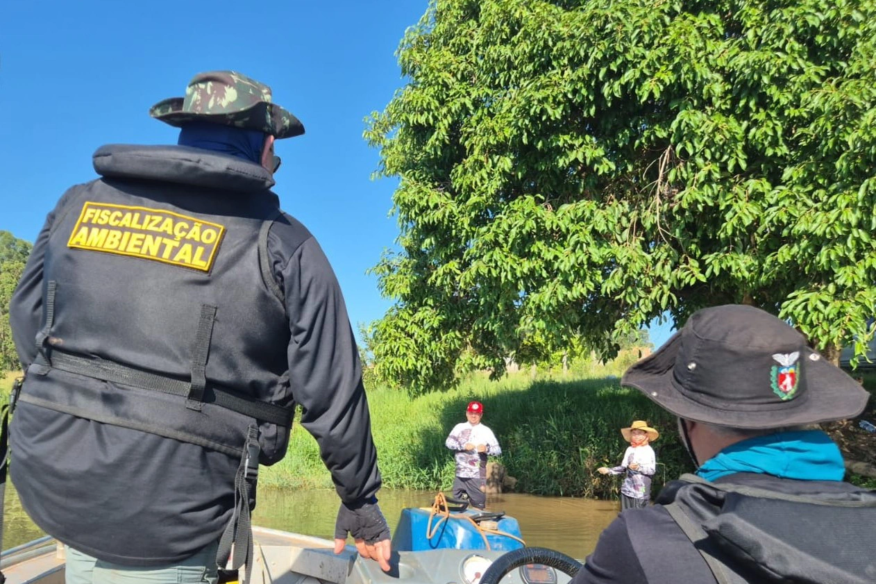 IAT apreende 222 quilos de peixe e aplica R$ 169,2 mil em multas durante a Piracema