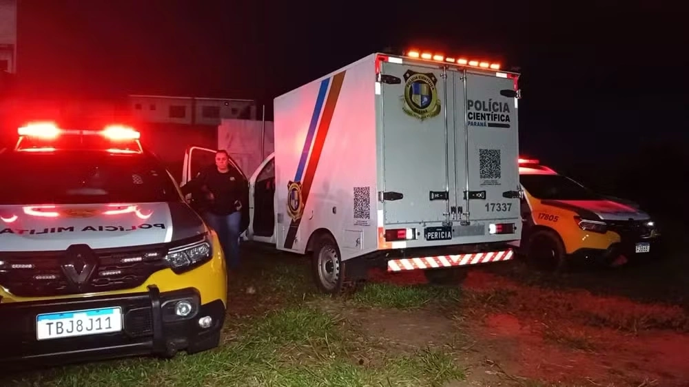 Crian&ccedil;a come&ccedil;a aquecimento para treino e encontra corpo de homem perto de campo de futebol, no Paran&aacute;