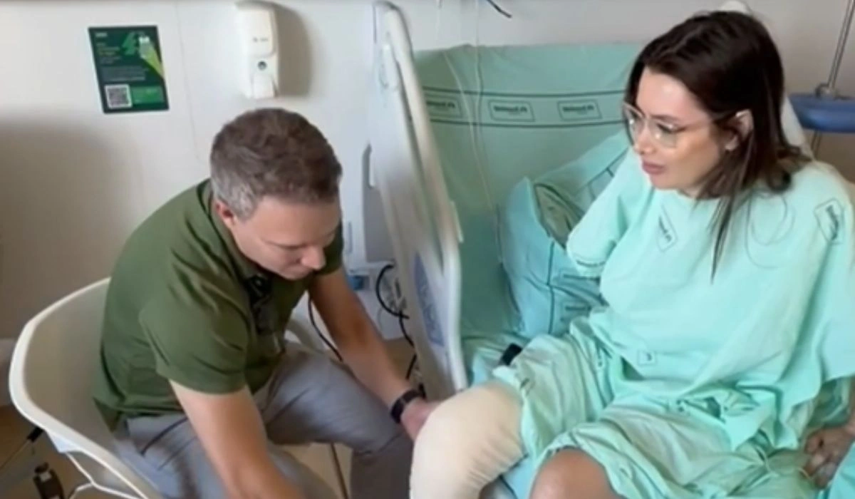 &lsquo;Seis fraturas&rsquo;: m&eacute;dico de Carol de Toni atualiza quadro de sa&uacute;de ap&oacute;s ataque de c&atilde;o em SC