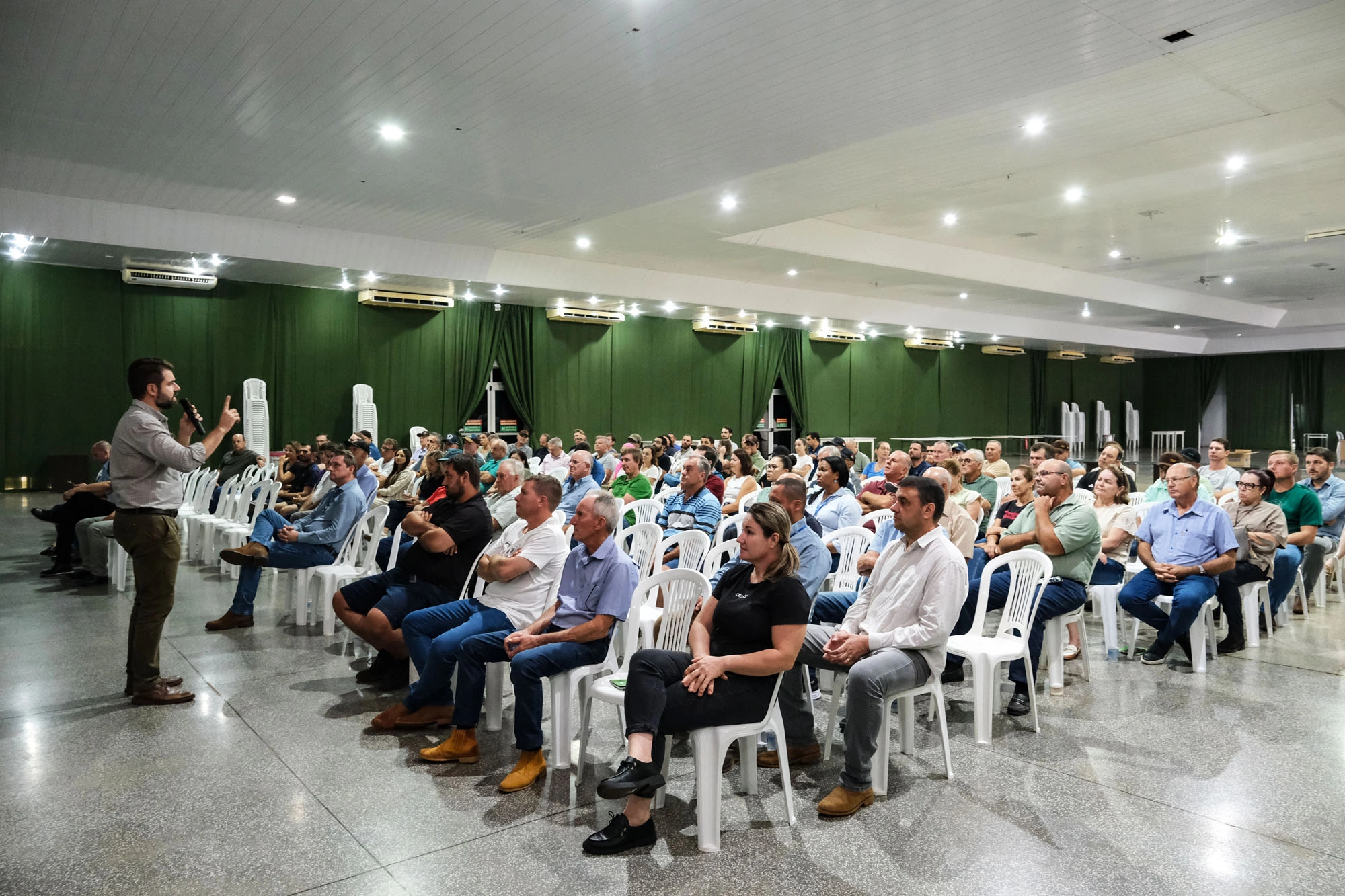 C.Vale presta contas e projeta investimentos com integrados em cinco munic&iacute;pios