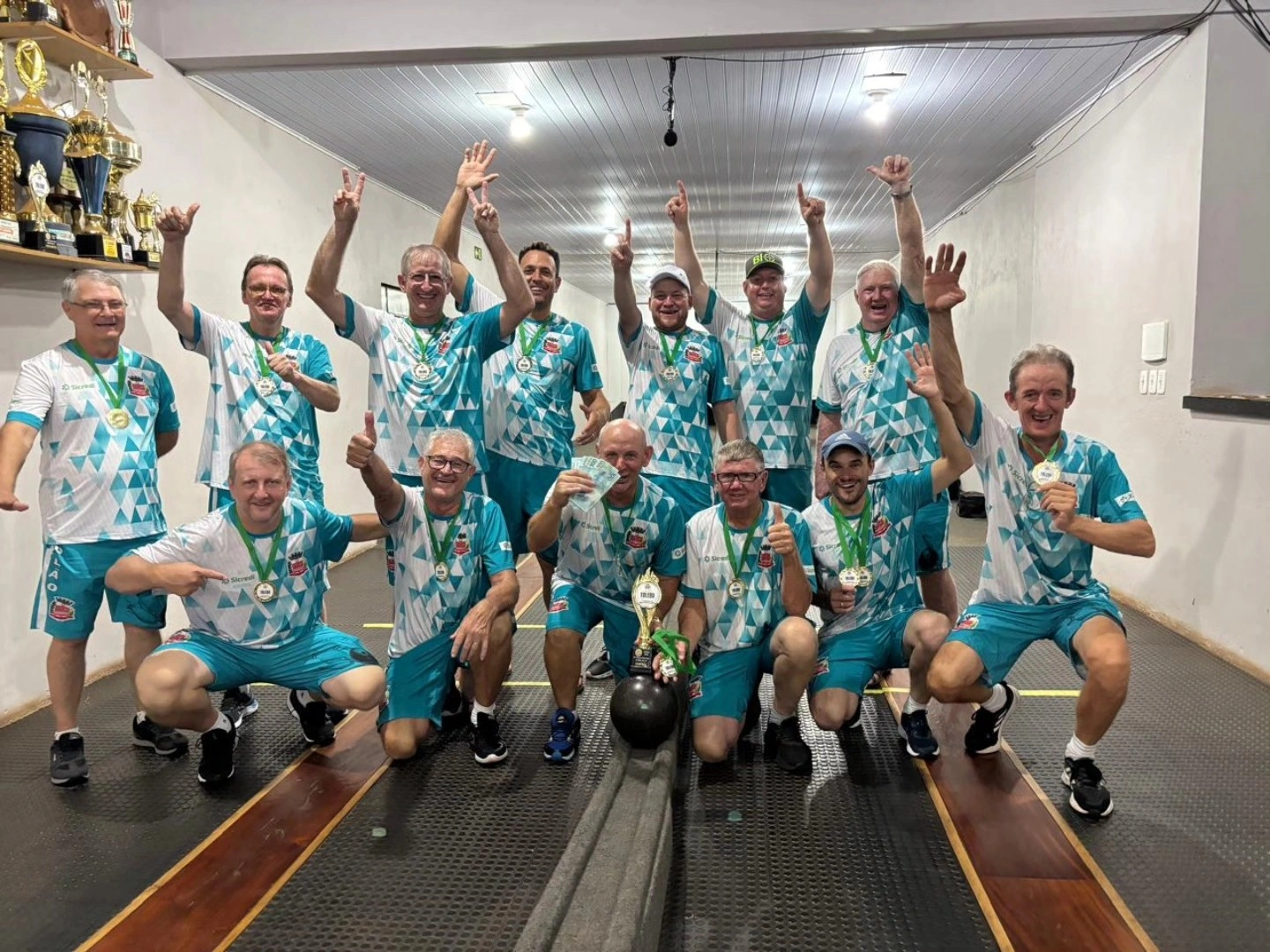 Nova Santa Rosa conquista primeiro t&iacute;tulo do ano no bol&atilde;o masculino