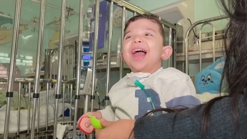 Ap&oacute;s viver toda a vida no hospital, menino de 3 anos e meio consegue na Justi&ccedil;a direito ao home care no RS