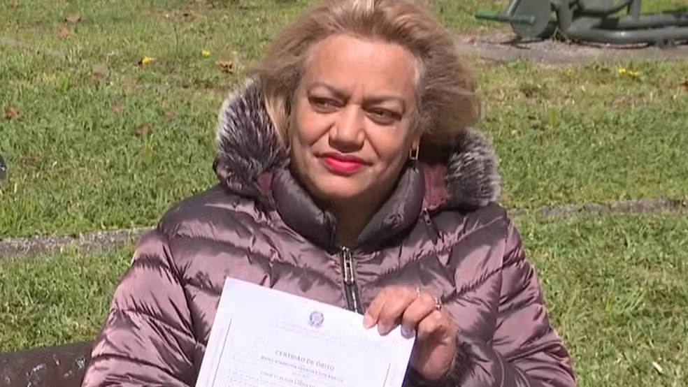 Mulher vai à Unidade de Saúde e descobre que foi declarada morta no Paraná