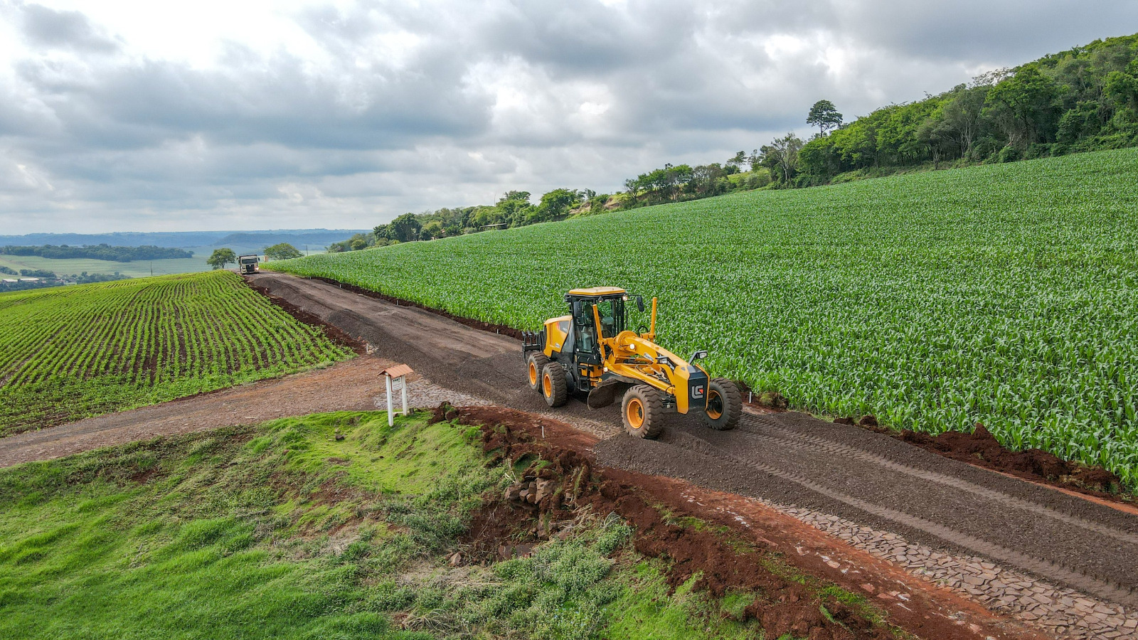 WhatsApp Image 2025-10-28 at 16.22.59 1.jpeg