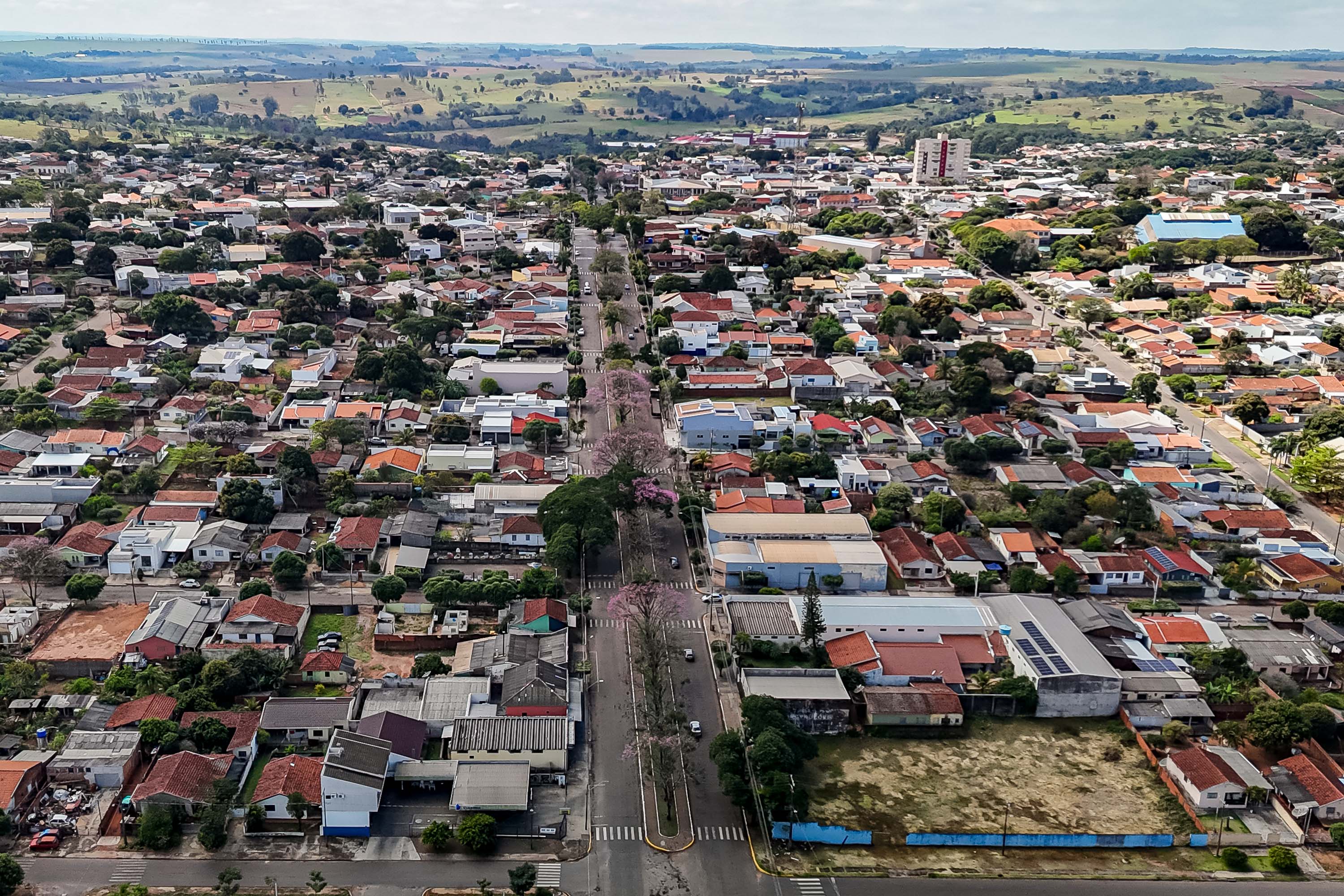 Maria e João lideram o ranking de nomes no Paraná; confira os 60 mais comuns