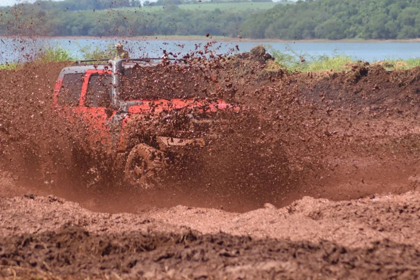 Jipeiros prometem muita lama, ação e adrenalina no Ecoturismo 2025