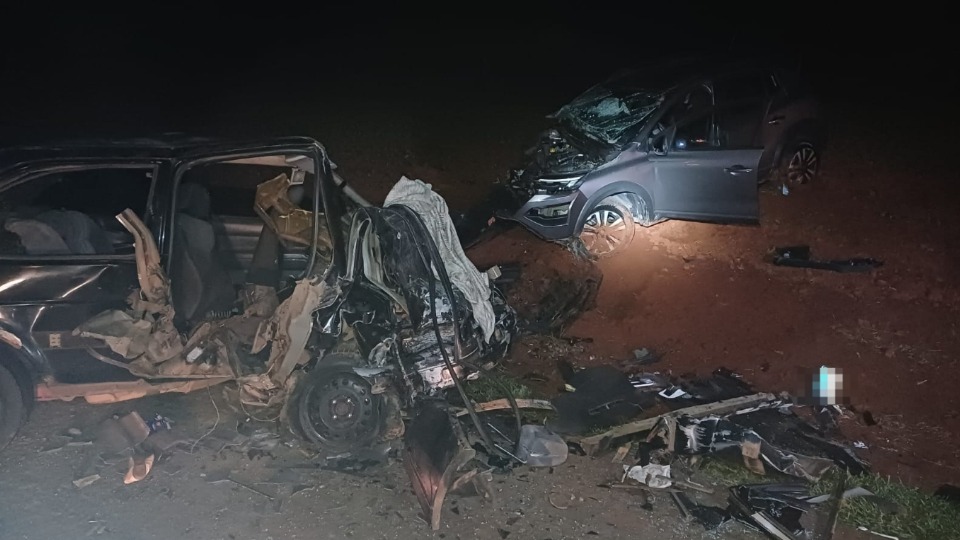 Batida deixa uma pessoa morta e cinco feridas na BR-373, em Ipiranga