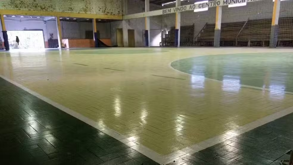 Jovem morre e diretor de esportes é baleado em ataque a tiros durante partida de futsal no interior do RS