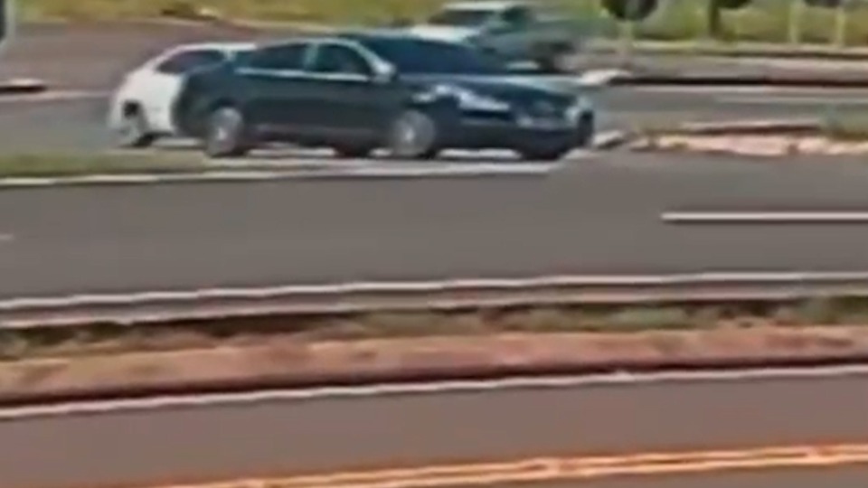 Irmãos são presos por roubar carreta e tentar burlar tornozeleiras no Paraná