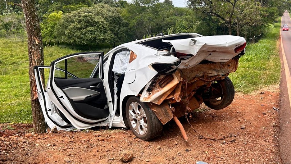 Batida traseira deixa duas pessoas feridas na PR-590, em Ramilândia