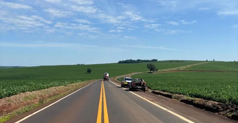 Homem e criança ficam gravemente feridos em acidente na PR-486, em Nova Aurora