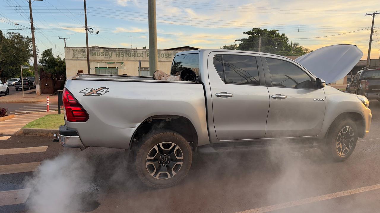 Polícia apreende Hilux preparada para ilícitos em porto clandestino durante Operação Protetor em Porto Mendes