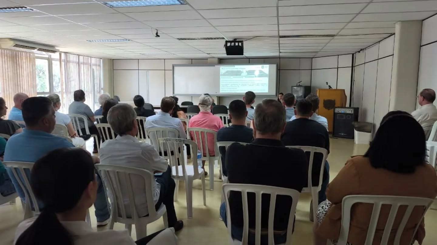 Audiência pública discute revitalização do entorno da Praça Willy Barth