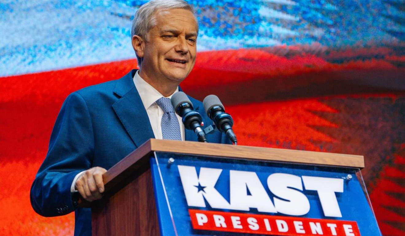 José Kast vence candidata da esquerda e é eleito presidente do Chile