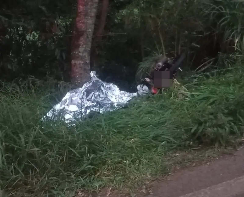 Motociclista morre em acidente na PR-484, em Três Barras do Paraná