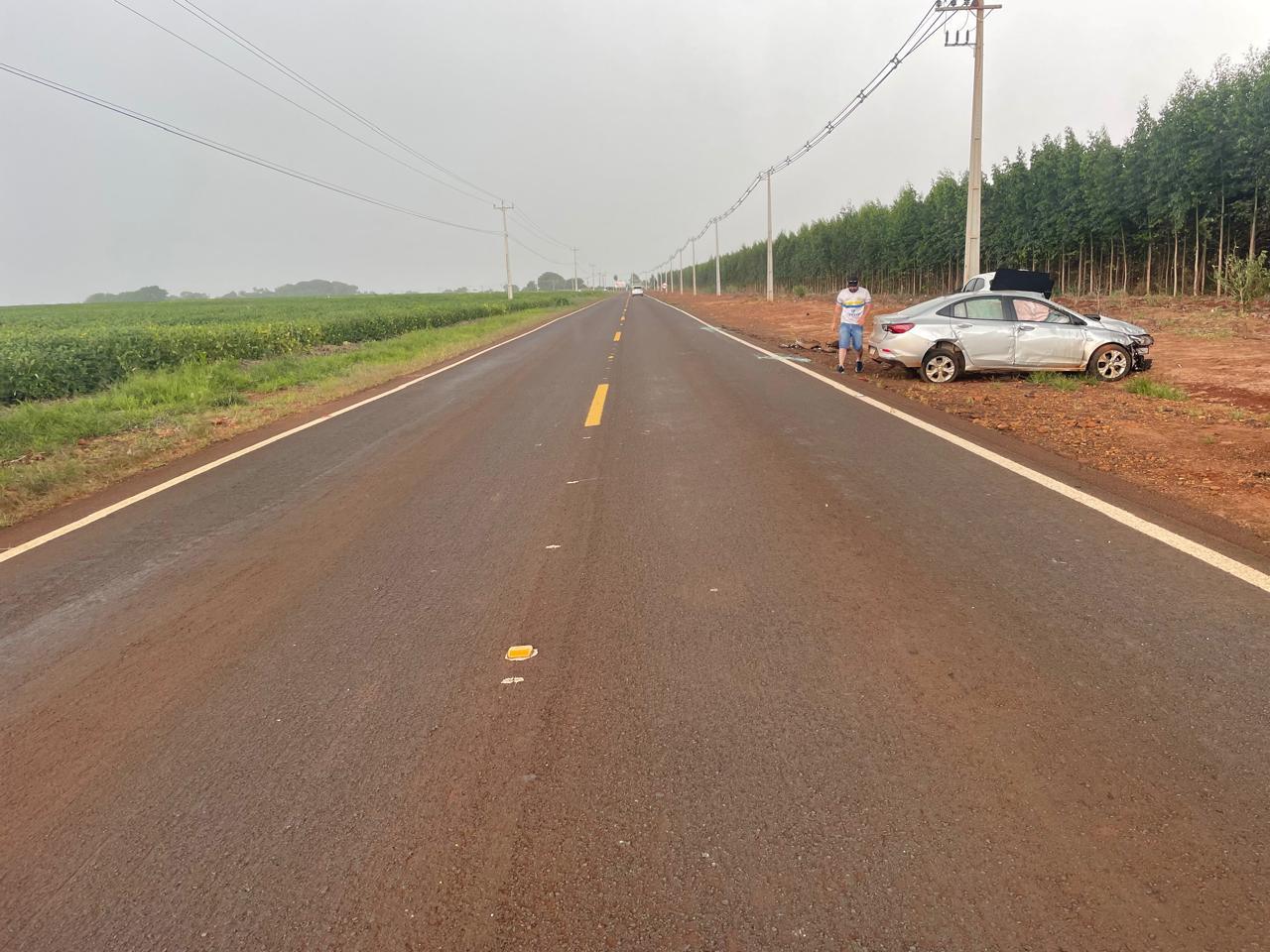 Motorista de 26 anos fica ferido em colisão na PR-364, em Terra Roxa