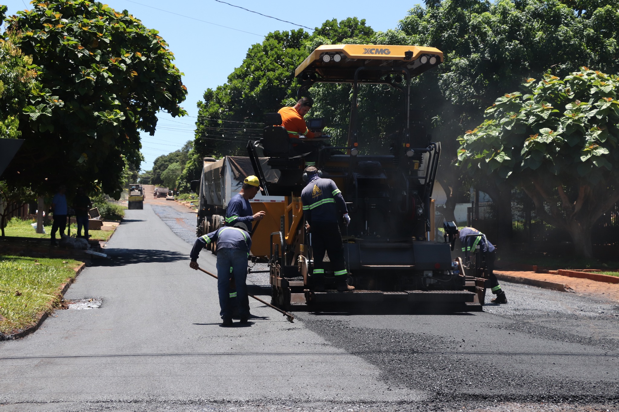 Iniciado o recape asfáltico no bairro Botafogo, em Marechal Rondon