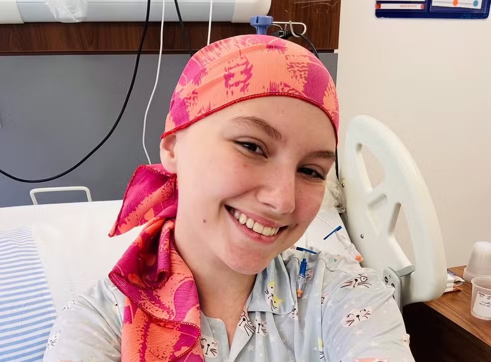 Morre influenciadora Isabel Veloso aos 19 anos