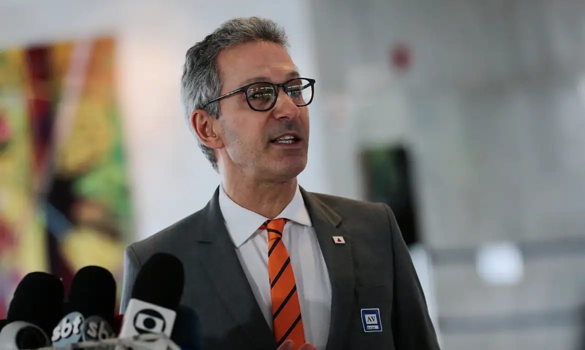 Zema nega que será vice de Flávio Bolsonaro: 'Sou pré-candidato e irei até o final'