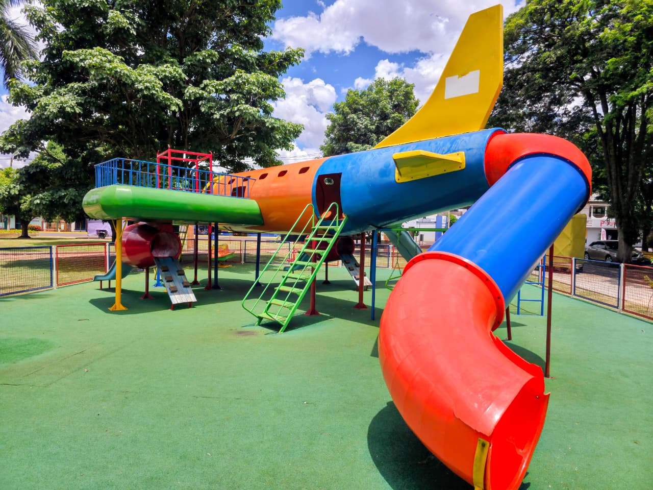 Prefeitura de Nova Santa Rosa realizará manutenção no “Aviãozinho” da Praça da Bíblia