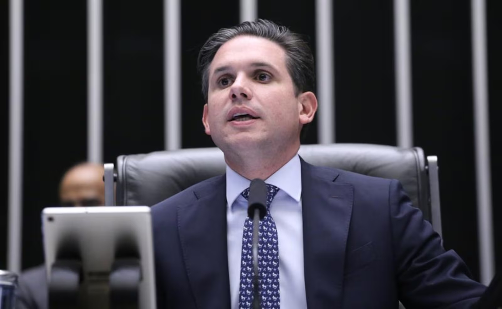 Motta reúne líderes partidários nesta semana para alinhar pauta da Câmara após recesso