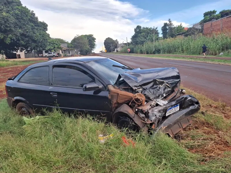 Acidente entre dois carros deixa feridos na PR-239, em Nova Aurora