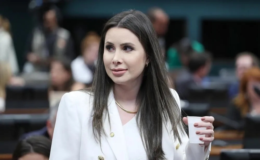 Preterida por Valdemar em SC, deputada decide sair do PL