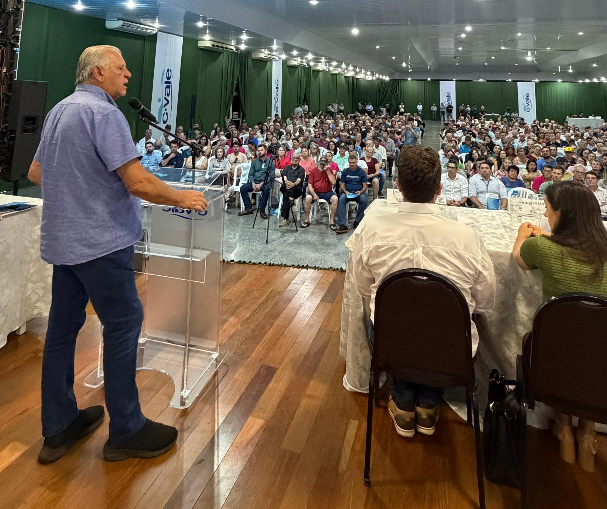 Sperafico defende o agronegócio na C.Vale e alerta para 