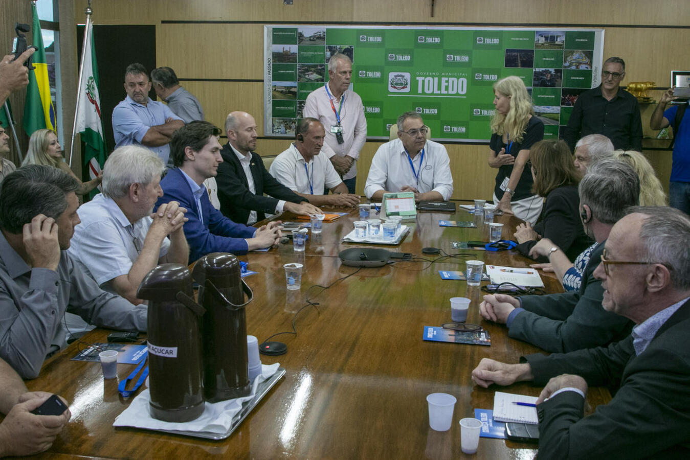 Toledo recebe visita de parlamentares da Alemanha para conhecer modelo agropecuário