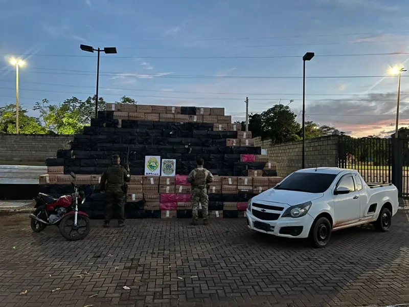 BPFron e PF apreendem 13 mil pacotes de cigarros contrabandeados em Iporã