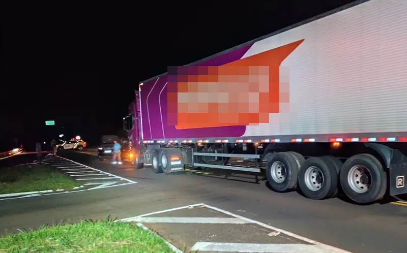 Três pessoas ficam gravemente feridas em batida na PR-486, em Alto Piquiri