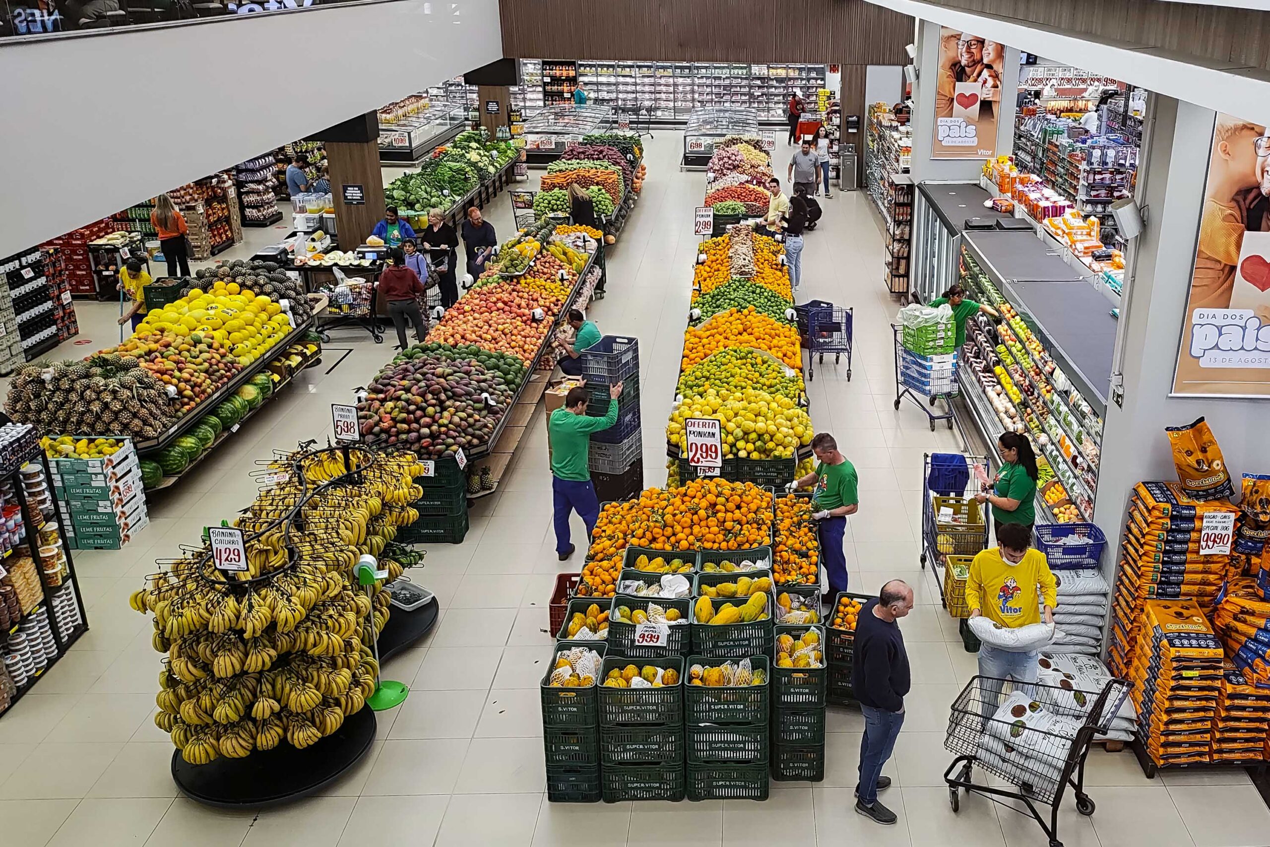 Comércio do Paraná cresce o triplo da média nacional de janeiro a maio